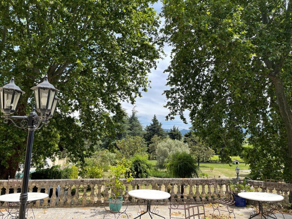 Le Mogador Chateau Du Martinet Violès Buitenkant foto