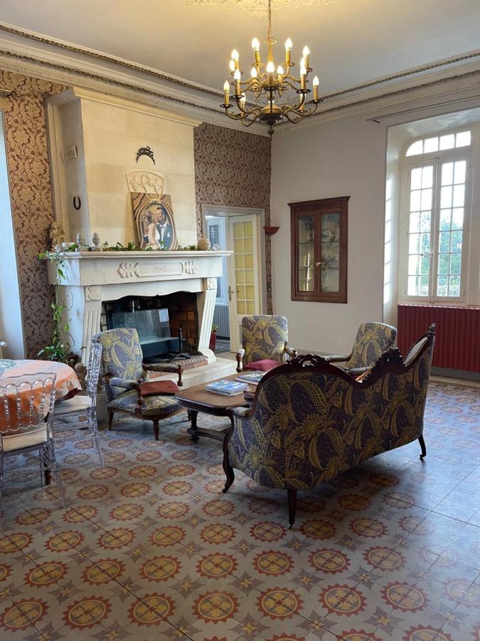 Le Mogador Chateau Du Martinet Violès Buitenkant foto