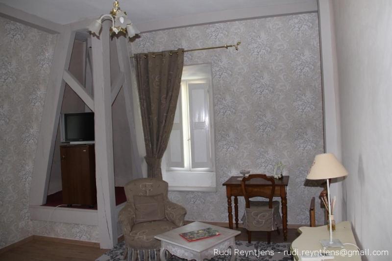 Le Mogador Chateau Du Martinet Violès Buitenkant foto